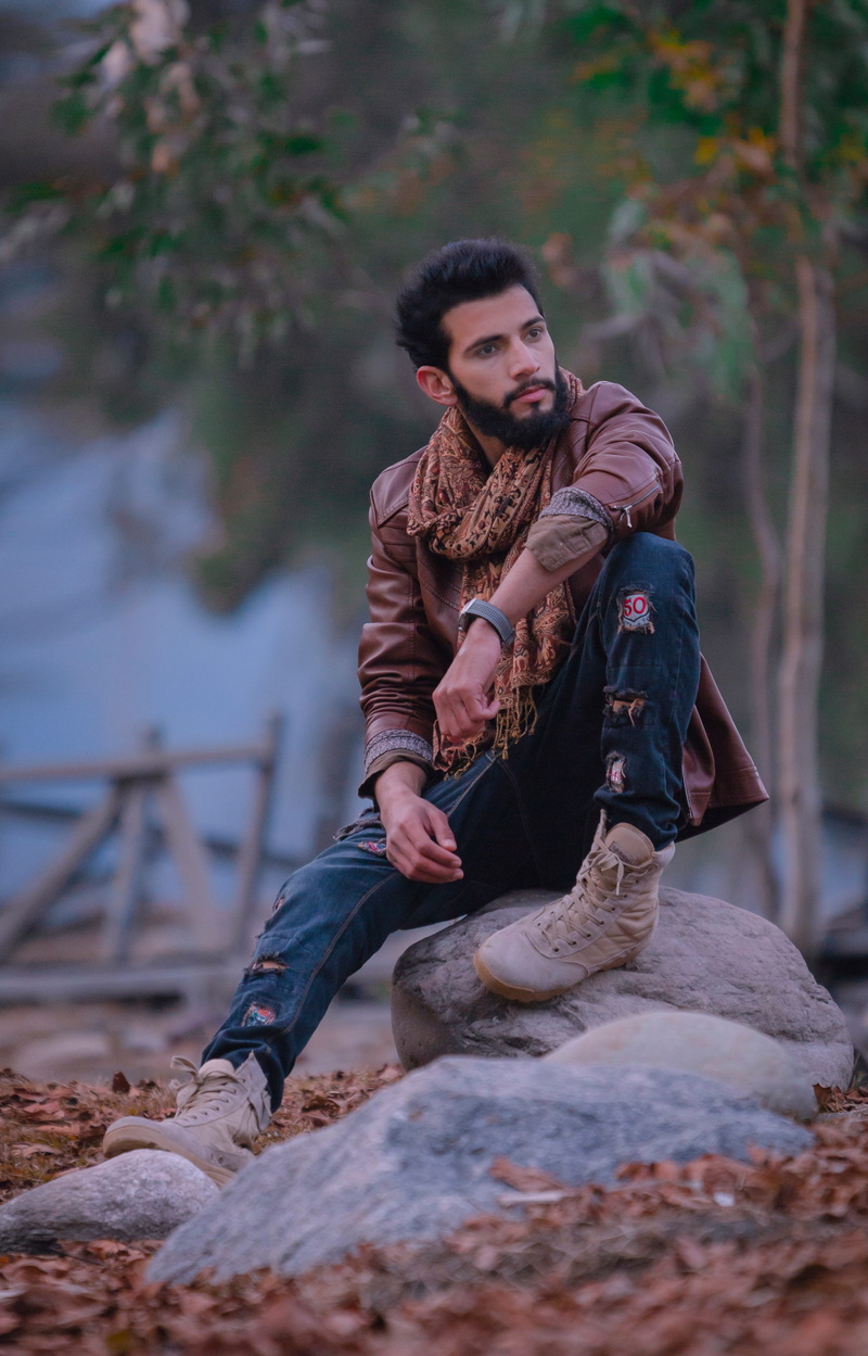 4K, warm clothing, hairstyle, one person, front view, selective focus, male model, jacket, young women, day, pose, adult, black, winter, leisure activity