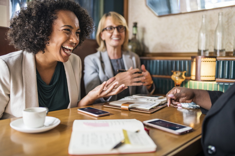 furnitures, adult, two people, business, peple, mug, discussing, facial expression, food and drink, people, three, business person, coffee, colleagues
