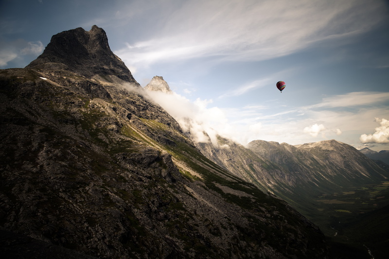 sky, flying, hot air balloon, trollstigen, gigantes, 5K, outdoors, 70mm, air, nature, Sigma, daytime, mountain, Mk2, adventure, mountain Peak, summer