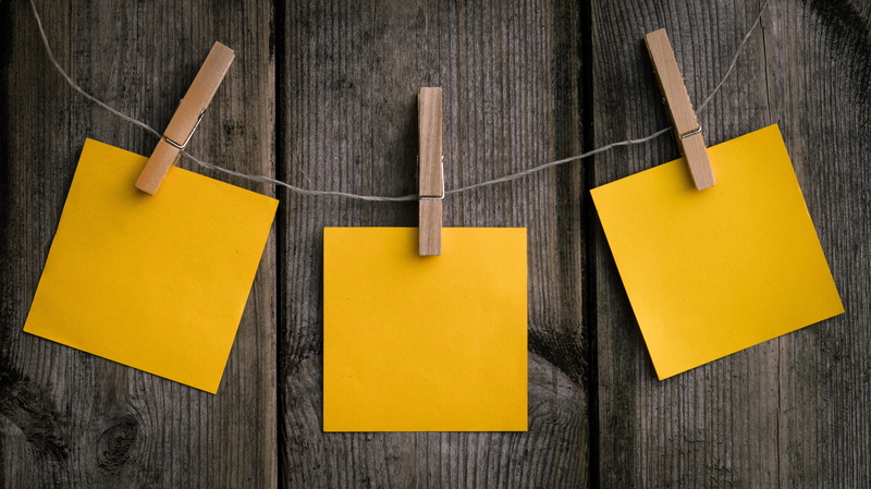 memo, paper, drying outside, yellow, table, communication, post, kladblaadje, 5K, indoors, note pad, memory, close-up, blank, note - message, copy space