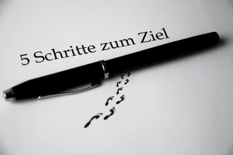 1080P, office, black, footprints, search, close-up, handwriting, studio shot, pen, job, internet, paper, text, career, ink, western script, creativity