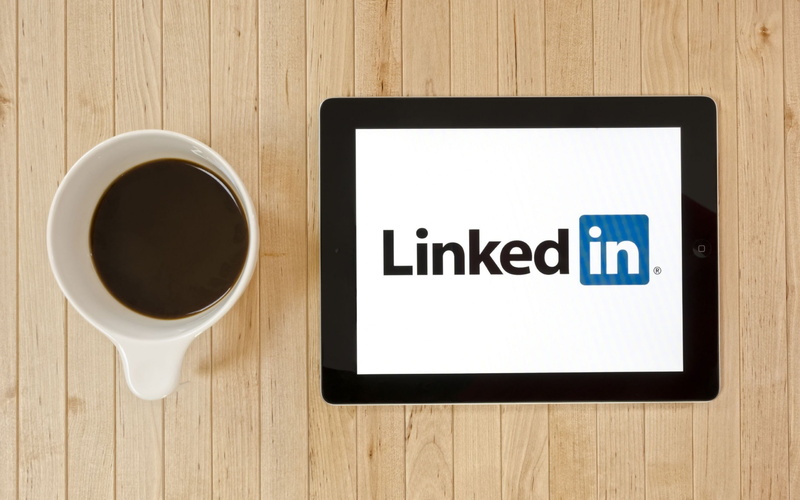 connection, linkedin, 2K, table, desktop, communication, wireless technology, refreshment, screen, cup, food and drink, computer, text, coffee cup, coffee - drink