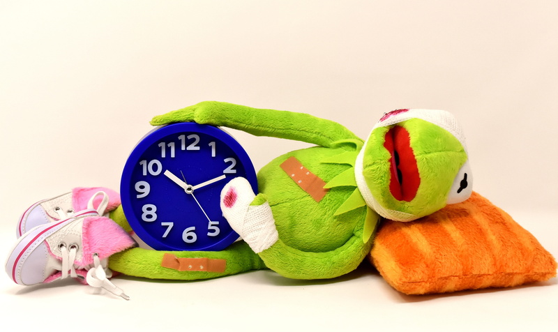 suffering, clock, alarm clock, studio shot, personal accessory, pain, strengthening, 5K, holiday, soft toy, mammal, improvement, frog, courage, toy, small
