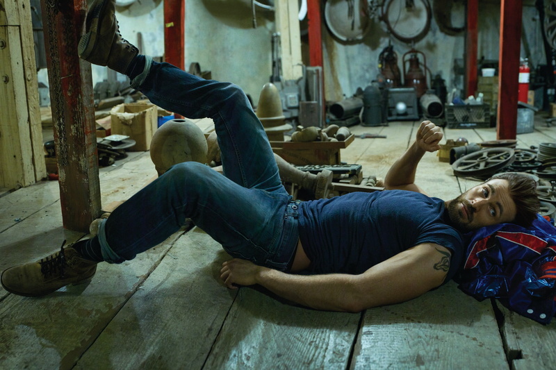 stuff, actor, 1080P, Chris Evans, t-shirt, lies, jeans, 2016, photoshoot, shoes, on the floor, Peggy Sirota, mess, Rolling Stone
