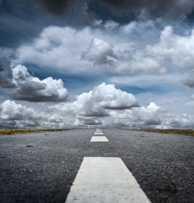 seat belts, sky, direction, low, transportation, no people, asphalt, road, the way forward, pathway, way, vanishing point, outdoors, cloud - sky, 2K, arrow symbol