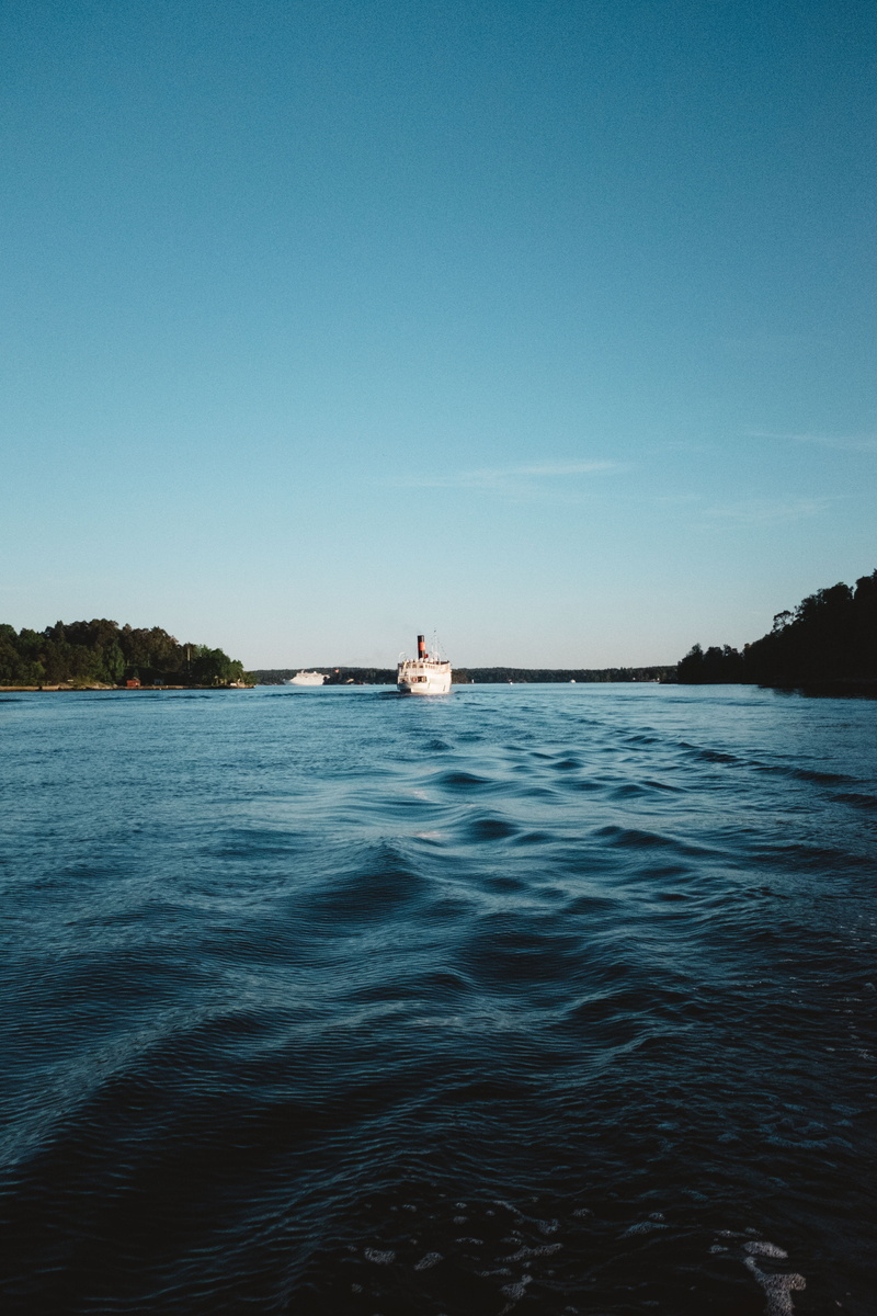 nature, scenics - nature, leisure activity, travel, outdoors, mode of transportation, real people, beauty in nature, copy space, 4K, stockholm, vaxholm
