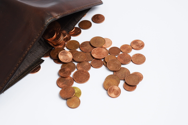 tax, debt, design, currency, financial, lot, cut out, money, income, no people, cash, symbol, poor, sign, finance, wealth, still life, copy space, euro