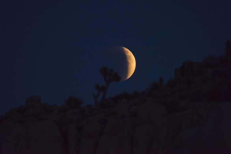 astronomy, 2K, california, copy space, no people, beauty in nature, planetary moon, black, night, dark, scenics - nature, scenic, moonlight, space and astronomy