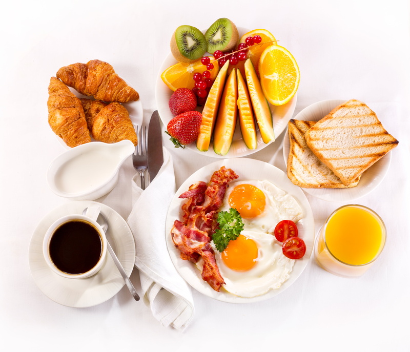 egg, table, toasted Bread, breads, morning, citrus, coffee cup, lunch, dinner, mug, strawberry, snack, juice, coffee - Drink, fried Egg, 4K, food And Drink