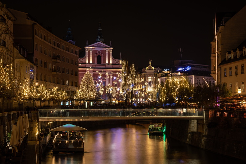 nature, bridge, illuminated, built structure, christmas markets, river, evening, no people, 5K, city, building, water, architecture, ship, church, waterfront