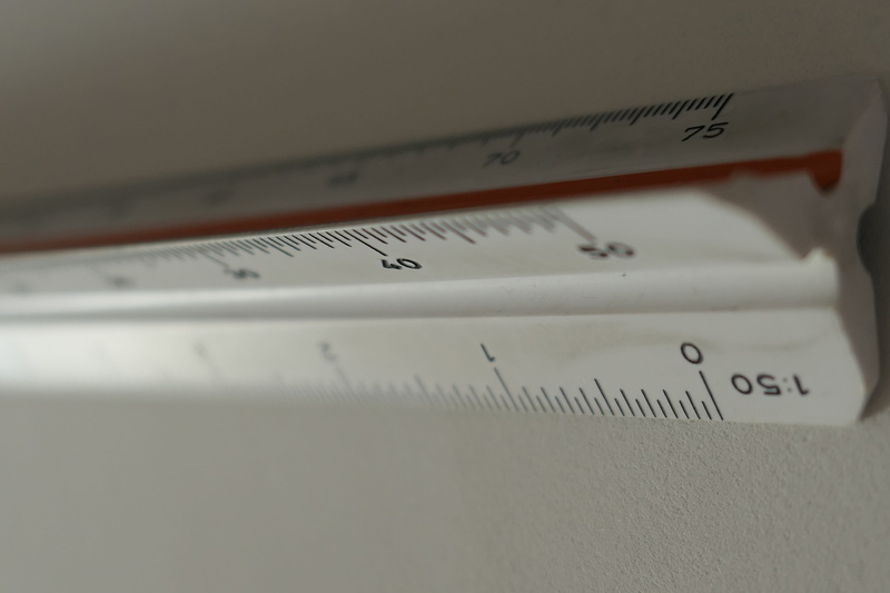 exactly, datailaufnahme, indoors, mathematics, full frame, accuracy, communication, instrument of measurement, still life, paper, metric, centimeters, high angle view