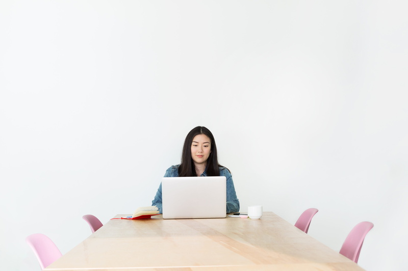 Startup, connection, Business woman, adult, photo, Table, using laptop, Technology, copy space, Women, Entrepreneur, Business, front view, Keyboard, casual clothing