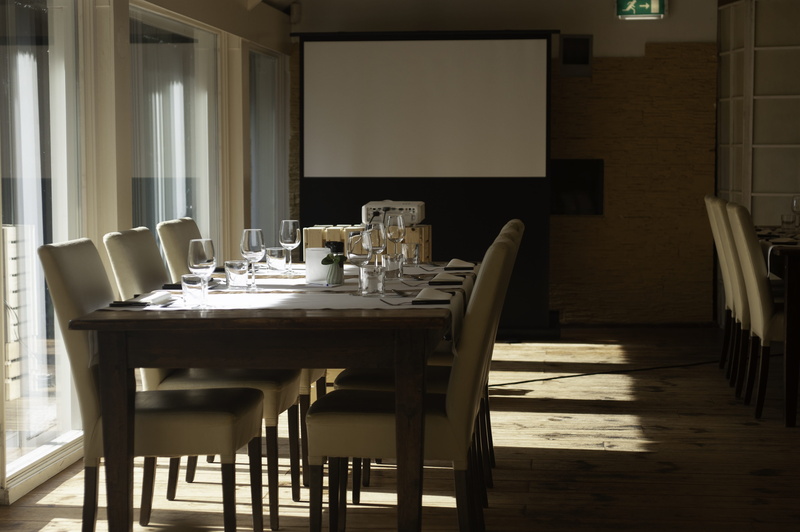 business, day, table, seat, arrangement, 4K, dining table, indoors, window, brainstorming, boardroom, sunlight, empty, chair, place setting, no people