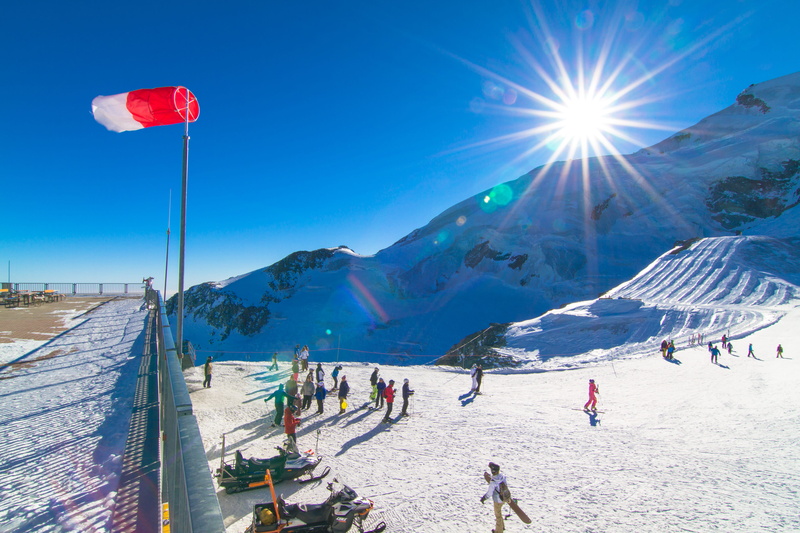 trip, day, 5K, real people, cold temperature, mountain, nature, snow, mountain range, saas fee, holiday, alpine, snowcapped mountain, blue, beauty in nature