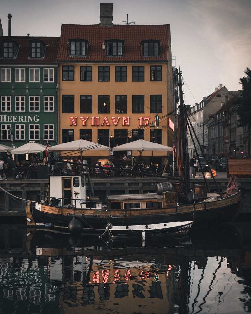 river, city, sky, netherlands, architecture, cityscape, building, cultures, nautical Vessel, amsterdam, transportation, house, city Life, sunset, pub, built Structure