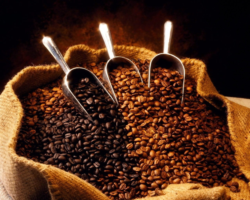 indoors, food and drink, coffee - Drink, studio shot, bag, 720P, coffee, heat - Temperature, scented, no People, dark, black Color, roasted, large group of objects