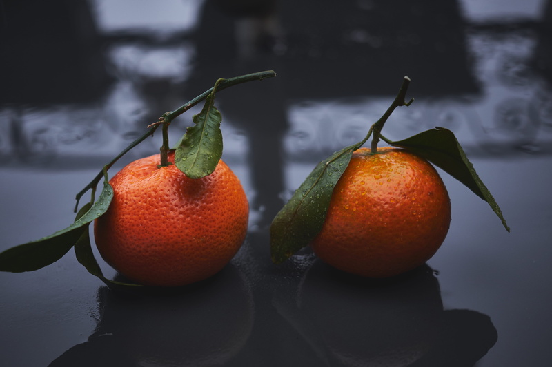 leaf, mandarin, orange - fruit, healthy eating, still life, wellbeing, close-up, freshness, ripe, focus on foreground, orange, orange color, plant part