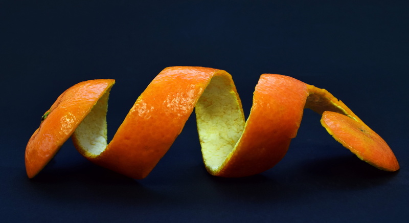 healthy eating, eaten, mandarin, compost, healthy lifestyle, benefit from, indoors, slice, colored background, in a row, blue background, close-up, wellbeing