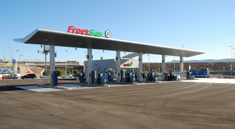 communication, refueling, architecture, sky, western script, road, nature, gasoline, building exterior, station, filling, fuel pump, professional, froet gas
