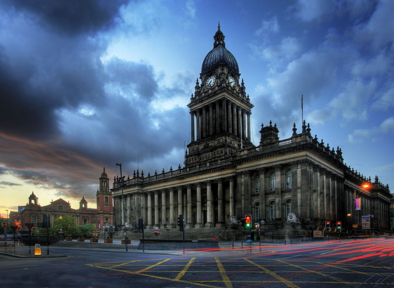Old Building, City Hall, architecture, stairs, UK, building, 1080P, Light Trails, clouds, Long Exposure, England, Leeds, Lights, tower, clock tower, Column