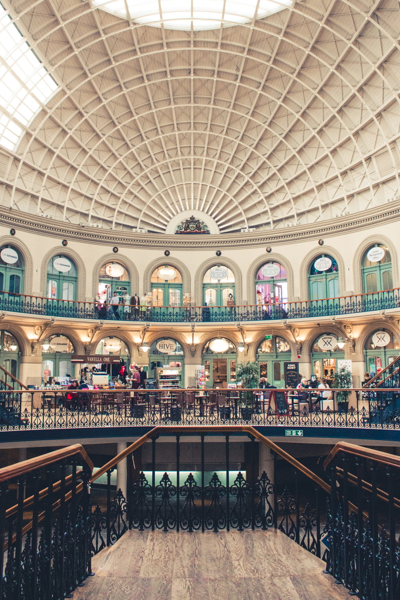 arch, shopping, people, store, ceiling, white, seat, building, consumerism, wood, clean, pure, modern, travel, leeds corn exchange, 4K, bright, indoors