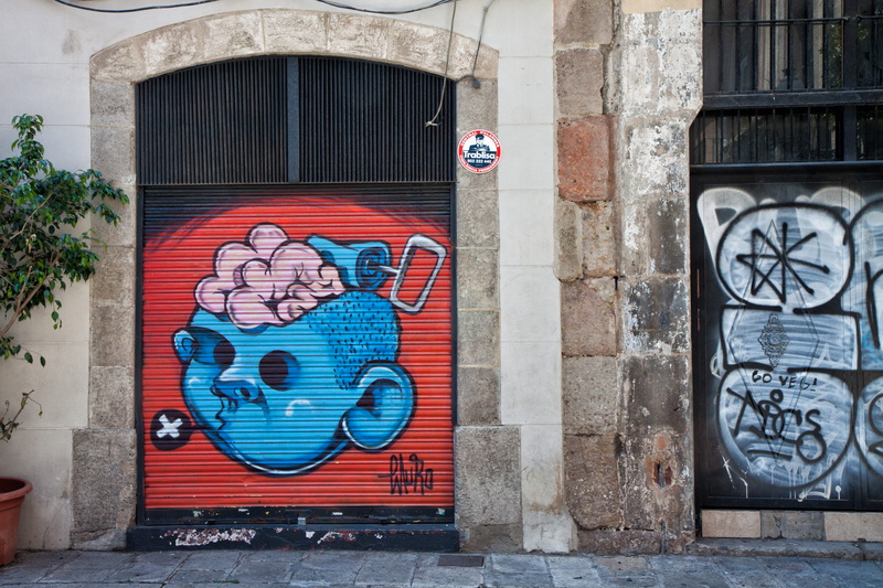iron, captured, 4K, Barcelona, representation, communication, Gothic Quarter, wall - building feature, mural, building, window, entrance, closed, door
