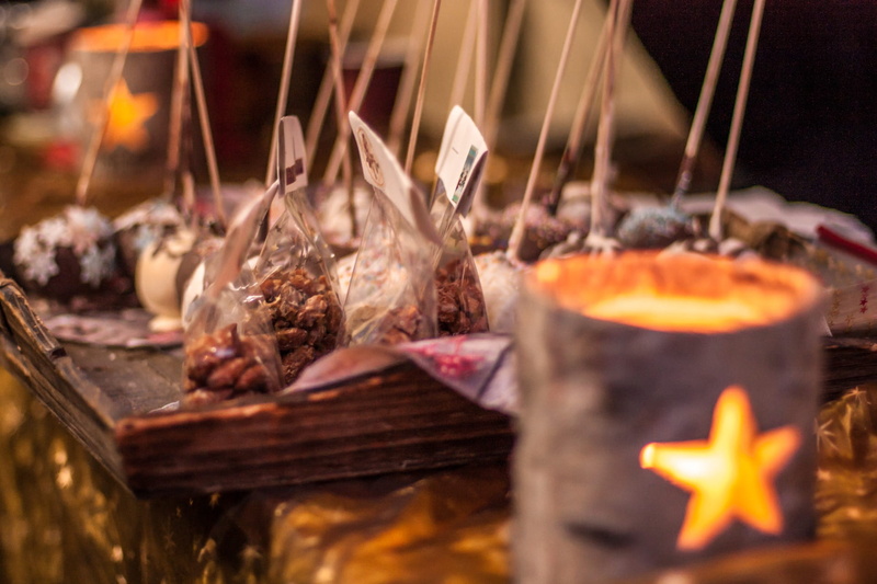meat, freshness, place of worship, close-up, lamp, burning, belief, religion, 1080P, bonfire, spirituality, heat - temperature, pack, indoors, Market
