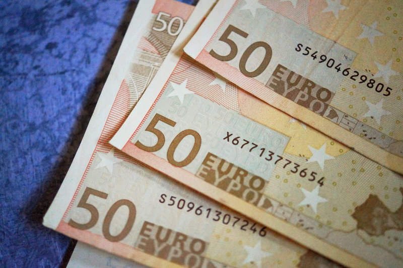 fifty, 50, monetary sum, no people, investment, paper currency, paper money, finance, finance and economy, banking, bank note, currency, euro notes, still life