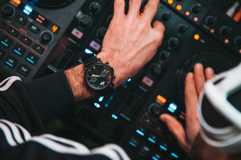 music, s, indoors, human finger, human limb, background, technology, audio, turn on the music, concert, watch, buttons, mix, skill, audiomixer, turning