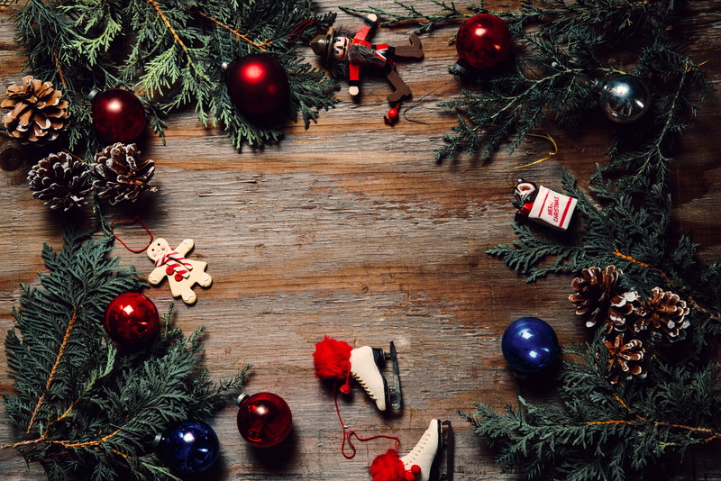 Christmas, photo, christmas ornament, tree, 4K, high angle view, ornaments, holiday - event, plant, celebration event, no people, christmas tree, gift