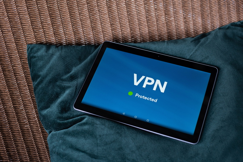 personal security, hacking, stock, portability, furniture, personal data, 5K, person, screen, corporate security, security service, jeans, wireless technology
