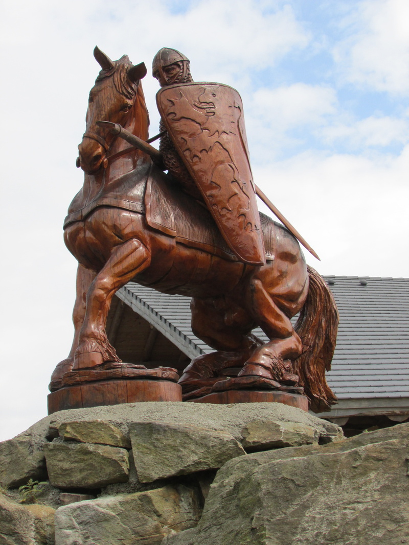 built structure, carve, architecture, representation, horse, nature, saxony, statue, human representation, adult, low angle view, no people, art, decoration