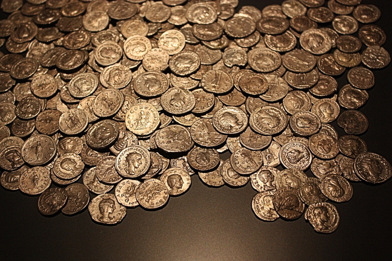 shiny, luxury, pattern, sesterces, coin, finance, Roman, abundance, metal, historically, large group of objects, full frame, gold colored, currency, italy