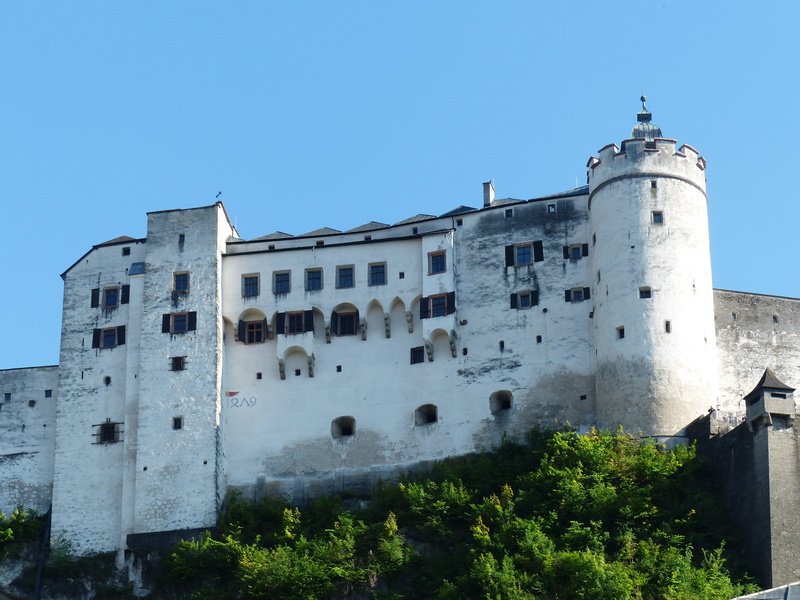 imposing, building exterior, hospital, ruined, fortress mountain, built structure, history, town hill, sublime, clear sky, old, no people, day, battlements