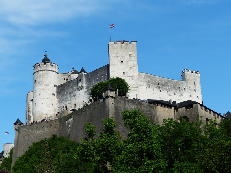 landmark, history, gray, salzburg, places of interest, built structure, battlements, hohensalzburg fortress, middle ages, nature, tourism, low angle view