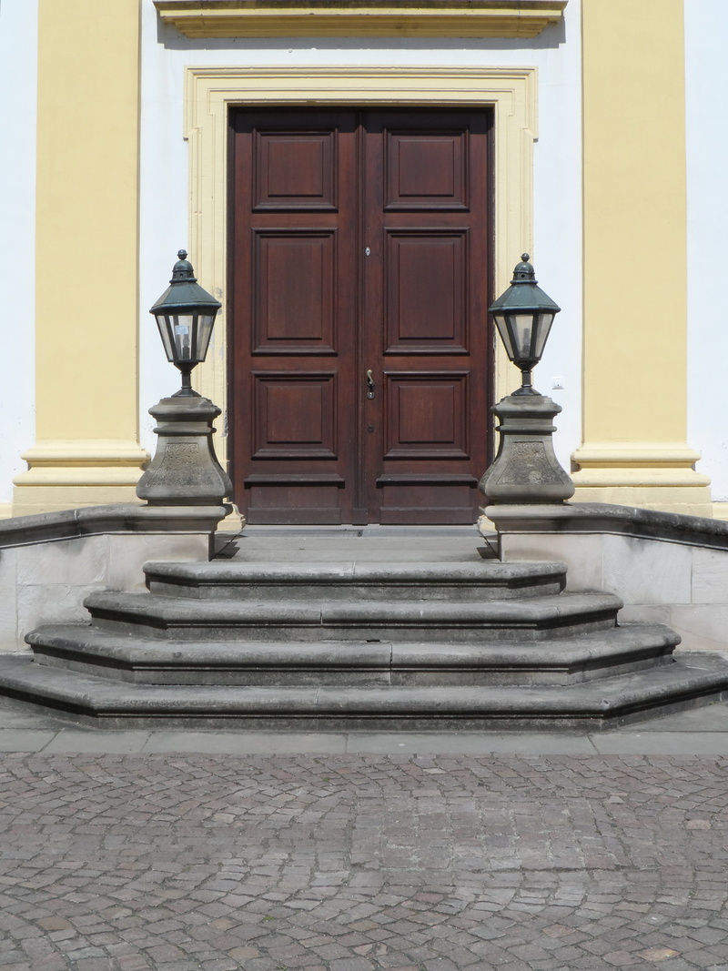 brown, paved, detail, the past, goal, splendor, house, steps and staircases, paving stones, castle, white, emergence, lamps, gorgeous, building, access