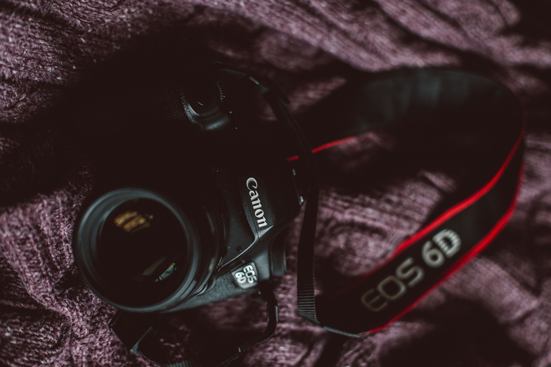 computer, activity, camera - photographic equipment, photography themes, selective focus, webcam, electronics, headset, headphones, skin, d, photographer