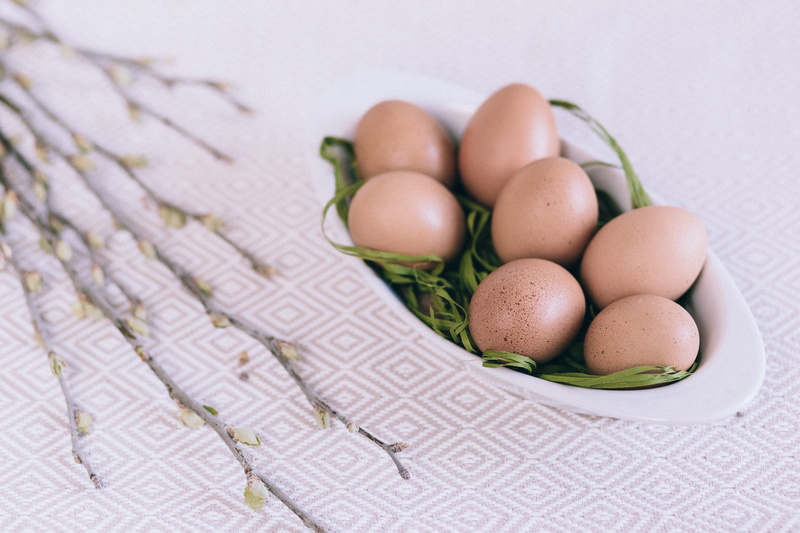 vulnerability, studio shot, tablecloth, fragility, farm, freshness, 5K, brown, animal Egg, food and drink, food, indoors, still life, close-up, healthy eating