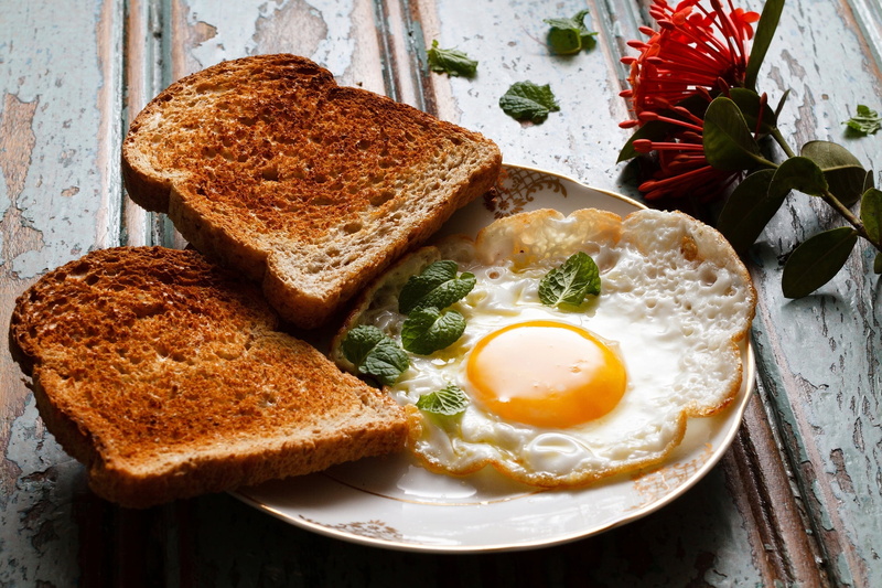 freshness, bread, toast, toasted, healthy eating, 1080P, wellbeing, sunny side up, dish, scrambled eggs, table, serving size, ready-to-eat, Breakfast