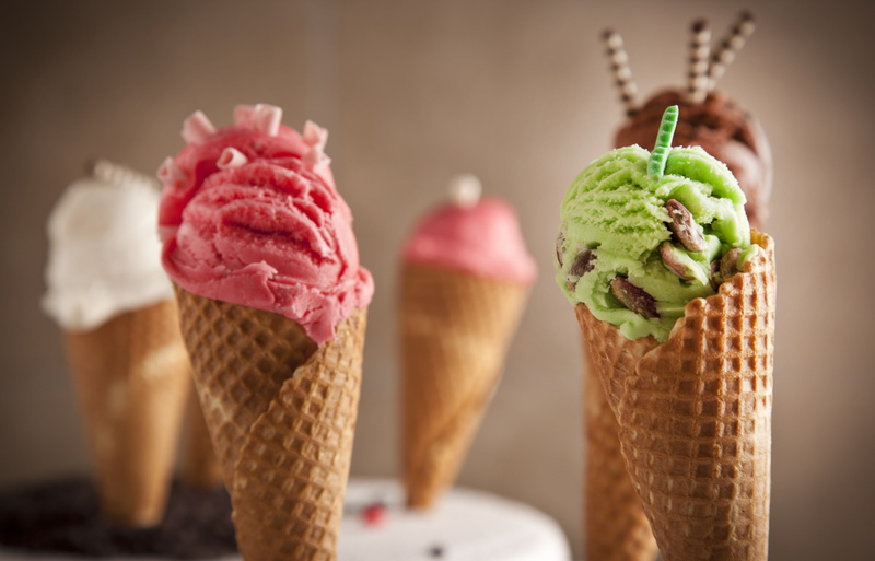 food and drink, sweet food, cone, focus on foreground, frozen food, cold temperature, frozen, ice cream, macro, indoors, waffles, strawberry ice cream