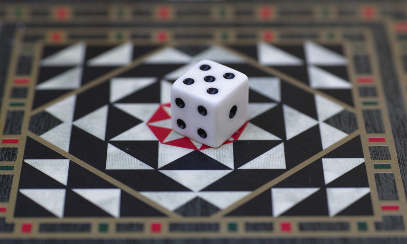 no people, texture, chess board, dice, close-up, Number, perspective, board game, wood-fibre boards, detail, pointed, chess, board, leisure activity, competition