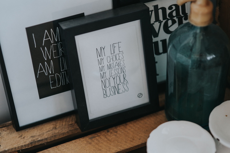 5K, drawing - art product, close-up, images, text, no people, western script, number, business, technology, adult, indoors, picture frame, one man only
