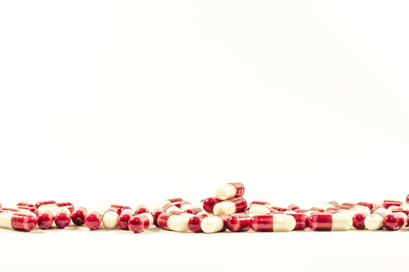 healthy, get sick, sick, pharmacy, lot, freshness, snack, red, close-up, pill, heal, copy space, the hand, drug, white, berry fruit, indoors, pharmacologist