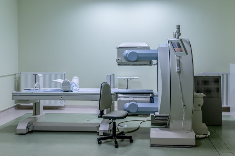 tests, test, the patient, computer equipment, the doctor, indoors, bed, chair, domestic room, medic, electric lamp, scan, empty, diagnostics, medical clinic