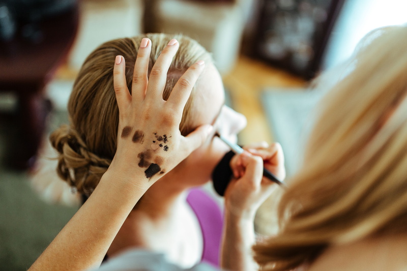 close, hand, only women, two people, close-ups, holding, indoors, applying, caucasian Ethnicity, young Adult, young Women, hairstyle, close-up, human face