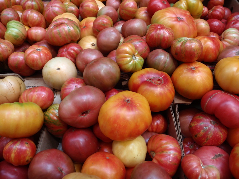 closeup, vegetable, 1080P, market, vegetarian, no people, white, organic, wellbeing, bunch, diet, retail, box, cooking, colored, mexican, market stall