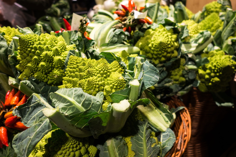 container, organic, wellbeing, food And Drink, romanesco, 4K, close-up, grocery store, store, raw food, freshness, broccoli, basket, food, day, street market