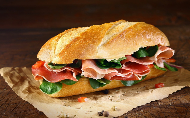 bread, no people, dark, ham, 720P, french food, tomato, fruit, sandwich, table, meat, lunch, sandwiches, food and drink, snack, burger, white meat, healthy eating