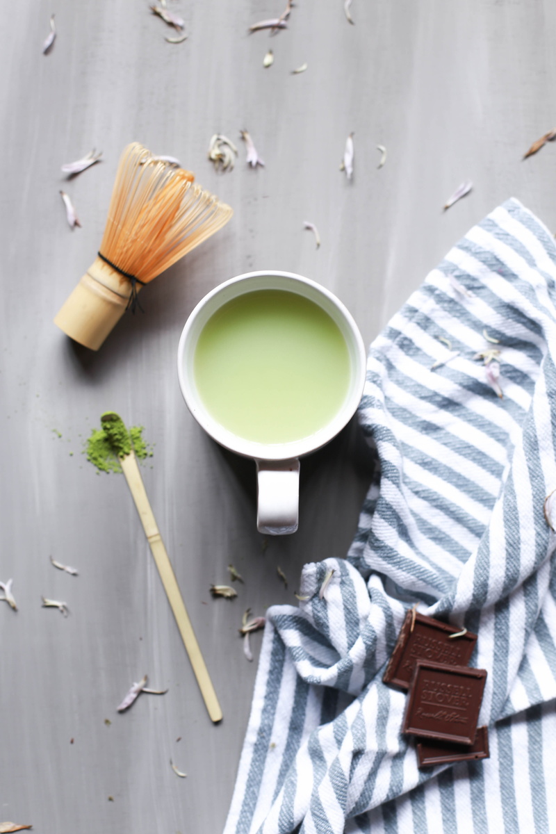 5K, refreshment, close-up, food and drink, textile, vegan, high angle view, food, hot drink, tea cup, tea, matcha, healthy eating, cup, still life, matcha latte