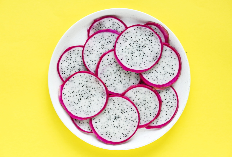 fruit, diet, food, healthy, nutrition, eat, close-up, food and drink, banana, asian, asia, closeup, yellow, indoors, detox, dieting, juicy, pitaya, pink color